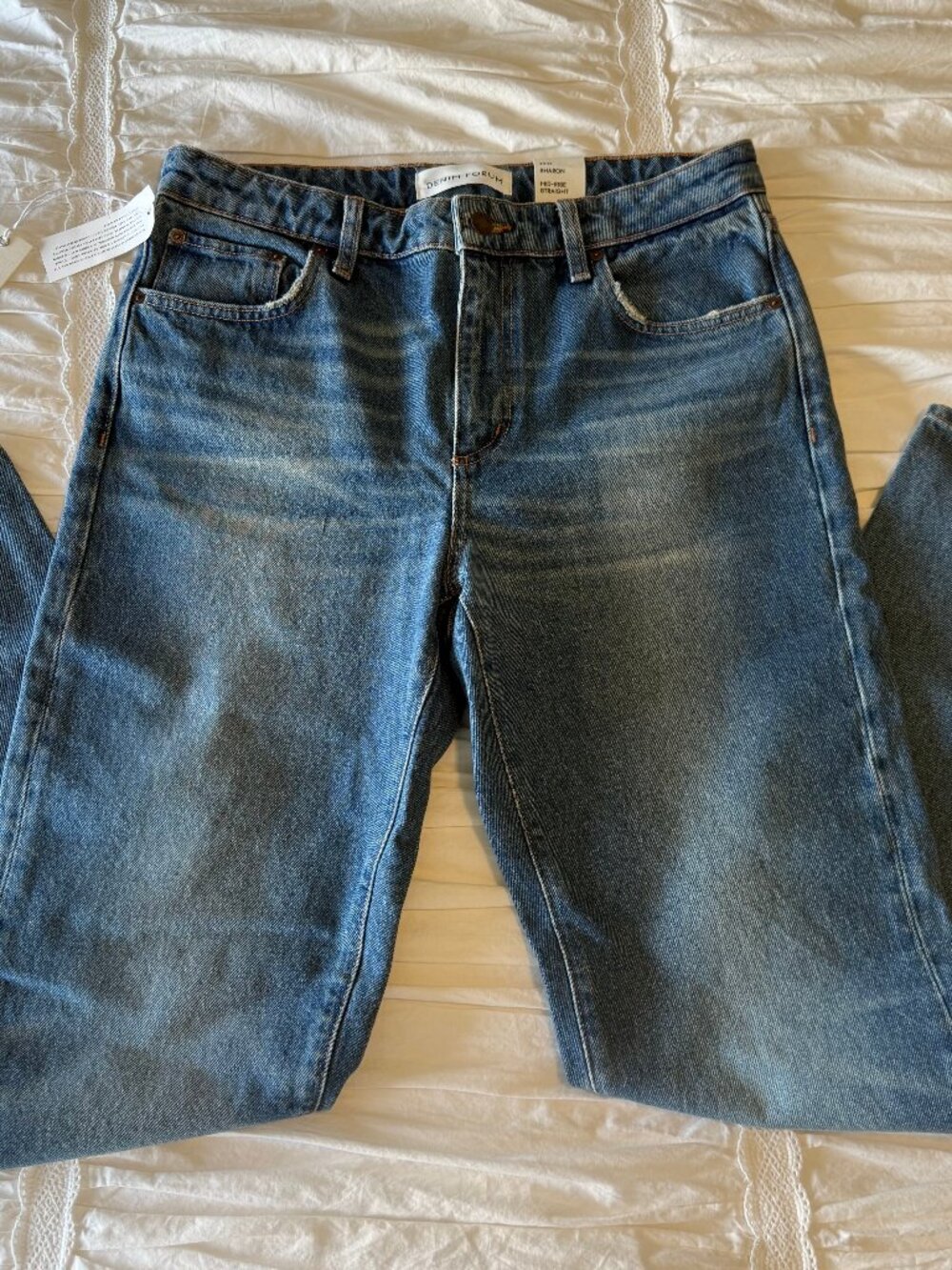 Denim Forum Sharon Classic Mid-Rise Straight Jean